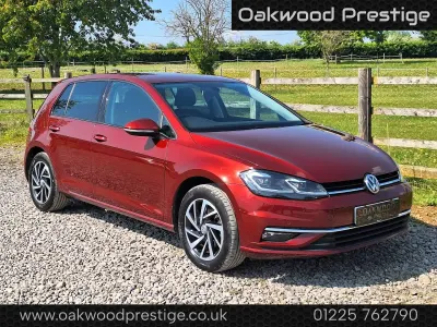 Używany VW Golf VII Edition 150 KM (110 kW) 2020 Czerwony Hatchback