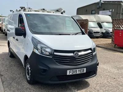 Used Vauxhall Vivaro S 95 HP (69 kW) 2019 White MPV