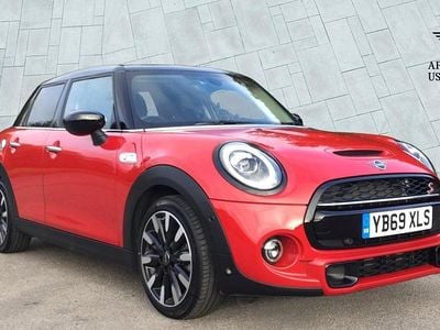 Used Mini Cooper S Exclusive 189 HP (139 kW) 2019 Red Hatchback