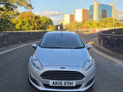 Used Ford Fiesta Titanium 98 HP (72 kW) 2015 Silver Hatchback