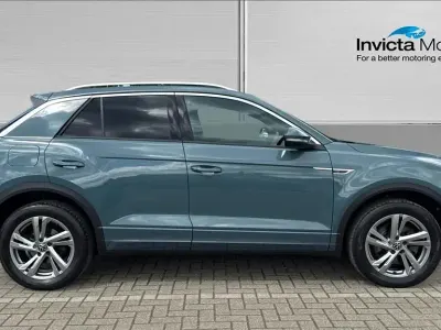 Used VW T-Roc R-line 190 HP (139 kW) 2023 Blue SUV