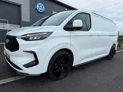 Used Ford Transit Custom Limited 136 HP (100 kW) 2024 White Van