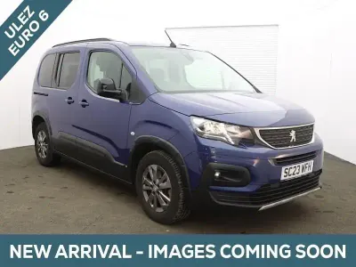 Second-hand Peugeot Rifter Access 131 CP (96 kW) 2023 Albastru Monovolum