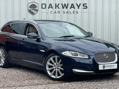 Used Jaguar XF Sportbrake Portfolio 200 HP (147 kW) 2015 Blue Estate