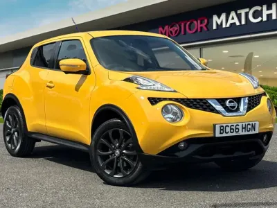Used Nissan Juke Tekna 2017 Yellow SUV