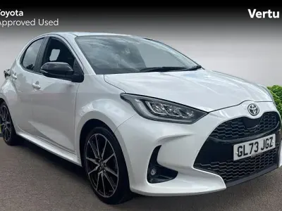 Used Toyota Yaris Sport 116 HP (85 kW) 2023 White Hatchback