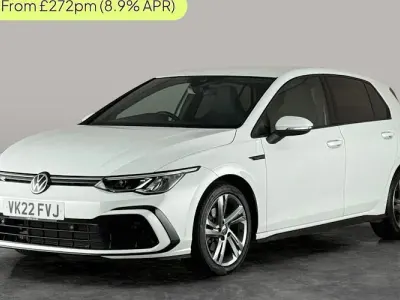 Begagnad VW Golf VIII R-line 150 HK (110 kW) 2024 Halvkombi