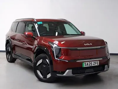 Usado Kia EV9 Air 147 kW (200 CV) 2025 Rojo SUV