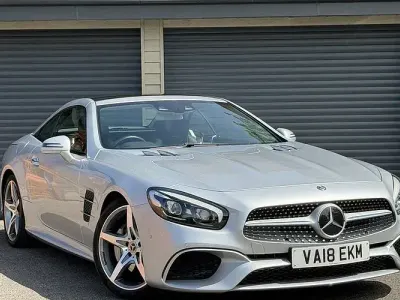 Käytetty Mercedes SL400 AMG line 367 HP (269 kW) 2019 Avoauto