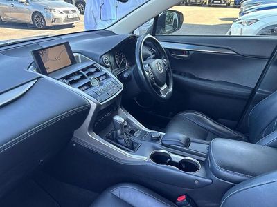 Lexus NX300h