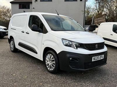 White Used 2020 Peugeot Partner MPV | £9,990 (Expensive)