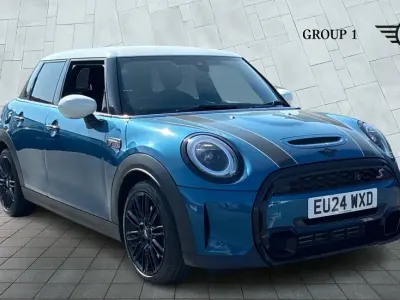 Used Mini Cooper S Exclusive 176 HP (129 kW) 2024 Blue Hatchback