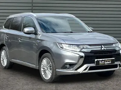 Begagnad Mitsubishi Outlander P-HEV