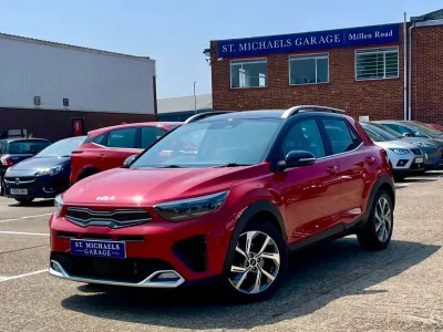 Used Kia Stonic GT-Line S 118 HP (86 kW) 2022 Red SUV