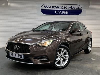 Infiniti Q30