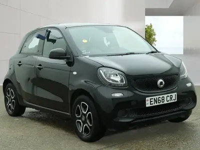 Used Smart ForFour Premium 71 HP (52 kW) 2018 Black Hatchback