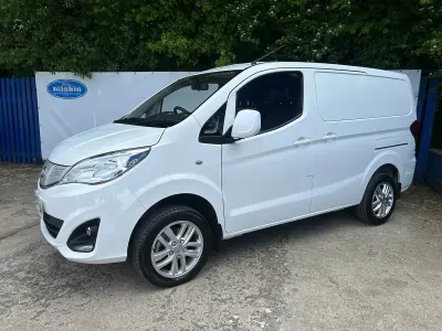 Used BYD ETP3 100 kW (136 HP) 2024 White Van