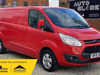 Używany Ford Transit Custom Limited 125 KM (91 kW) 2016 Czerwony Van