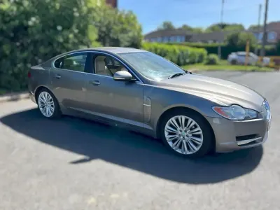 Käytetty Jaguar XF Premium Luxury 2011 Harmaa Sedan