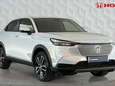 Used Honda HR-V Elegance 131 HP (96 kW) 2024 Sunlight white SUV