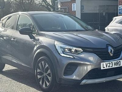 Used Renault Captur Evolution 91 HP (66 kW) 2023 Metallic  oyster grey  SUV