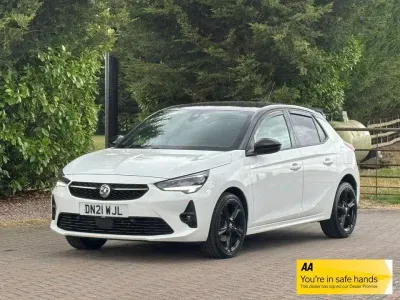 Used Vauxhall Corsa SRi 100 HP (73 kW) 2021 White Hatchback