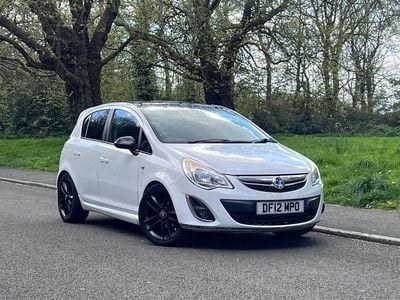 Used Vauxhall Corsa Edition 85 HP (62 kW) 2012 White Hatchback