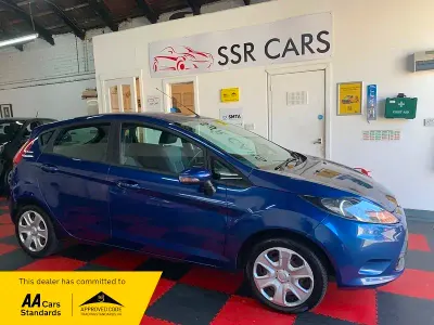 Used Ford Fiesta 59 HP (43 kW) 2010 Blue Hatchback