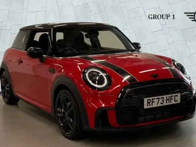 Używany Mini Cooper Hatch 134 KM (98 kW) 2023 Czerwony Hatchback