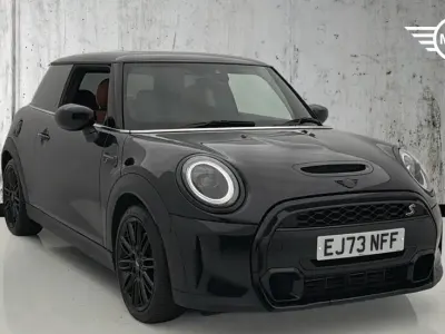 Used Mini Cooper S Exclusive 176 HP (129 kW) 2023 Black Hatchback