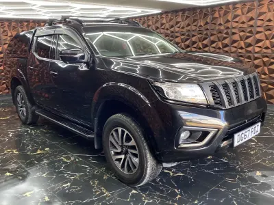 Used Nissan Navara Tekna 190 HP (139 kW) 2017 Black Pickup