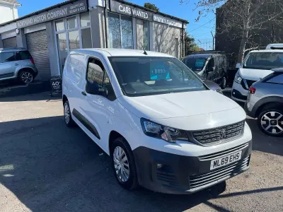 Used Peugeot Partner 131 HP (96 kW) 2019 White MPV
