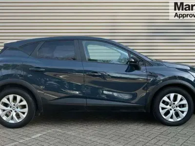 Used Renault Captur Iconic 91 HP (66 kW) 2022 Blue SUV