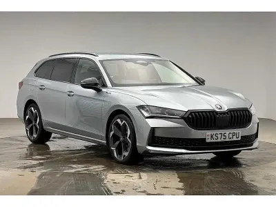 Used Skoda Superb SportLine 200 HP (147 kW) 2026 Pebble silver metallic Estate