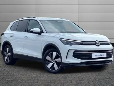 Used VW Tiguan Match 150 HP (110 kW) 2024 Pure white SUV
