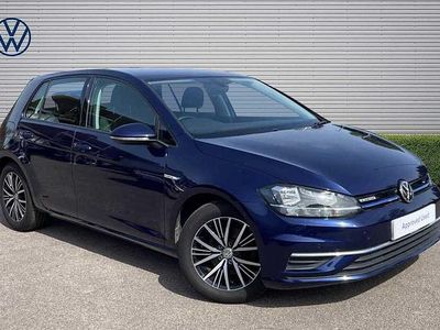 Used VW Golf VII SE 130 HP (95 kW) 2018 Atlantic blue Hatchback