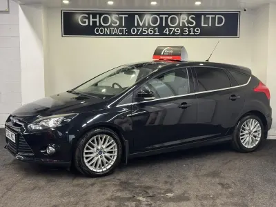 Used Ford Focus Zetec 125 HP (91 kW) 2012 Black Hatchback