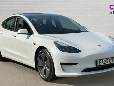 Used Tesla Model 3 RWD 180 kW (245 HP) 2023 White Sedan