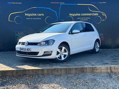 Used VW Golf VII Edition 125 HP (91 kW) 2016 White Hatchback