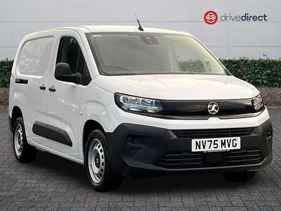 New Vauxhall Combo S 100 HP (73 kW) 2025 White MPV