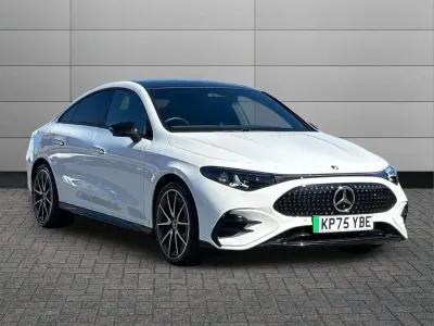 Begagnad Mercedes CLA 250+ AMG line 200 kW (272 HK) 2025 Vit Sedan