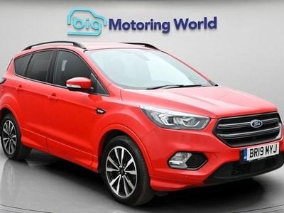 Używany Ford Kuga ST-Line 150 KM (110 kW) 2019 Czerwony SUV