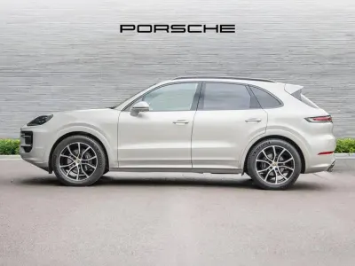 Used Porsche Cayenne 353 HP (259 kW) 2024 Beige SUV