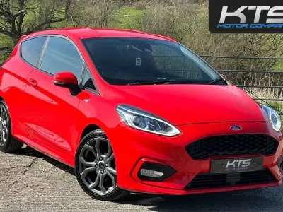 Używany Ford Fiesta ST-Line X 120 KM (88 kW) 2018 Czerwony Hatchback