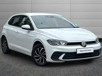 Used VW Polo Life 95 HP (69 kW) 2023 Pure white Hatchback