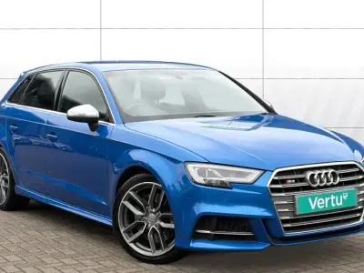 Usado Audi S3 Sportback Performance 310 HP (228 kW) 2017 Azul Citadino