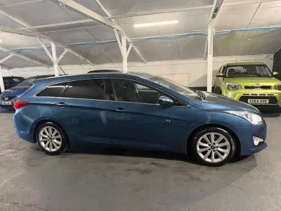 Used Hyundai i40 Style 136 HP (100 kW) 2012 Blue Estate