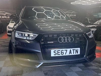 Begagnad Audi Q3 Black Edition 184 HK (135 kW) 2018 Grå SUV