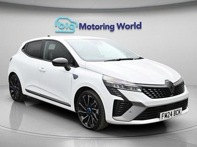 Used Renault Clio V Esprit Alpine 145 HP (106 kW) 2024 White Hatchback