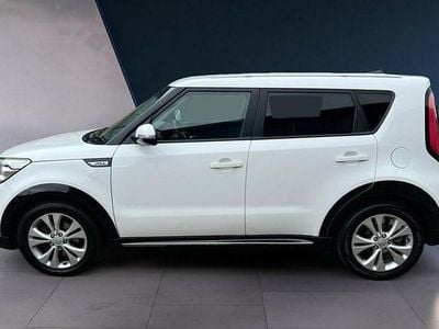 White Used 2016 Kia Soul Urban SUV | £5,995 (A bit pricey)